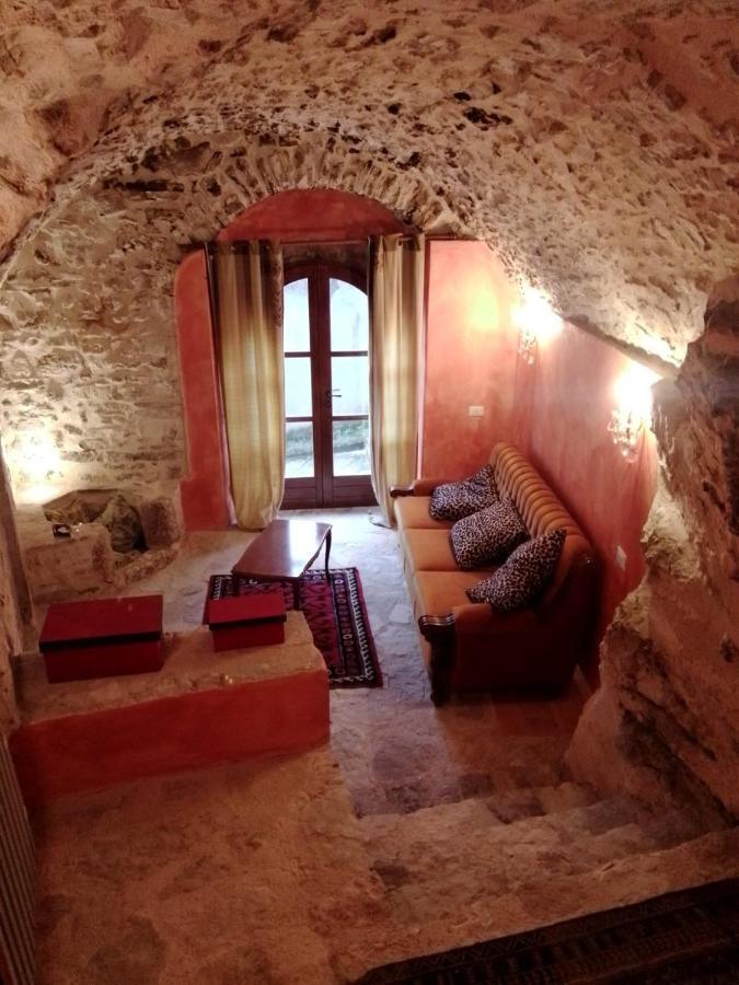 Appartamento Storico A Valle San Martino Di Spolète Extérieur photo
